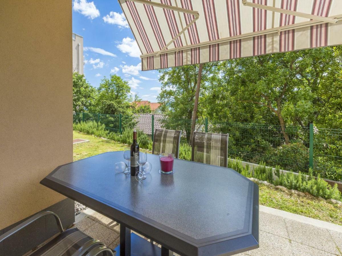 Apartments Mb Crikvenica Exterior photo